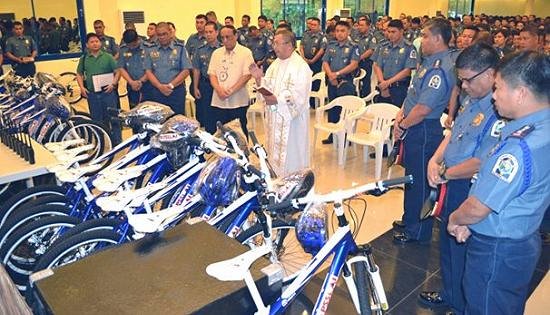 bike and handheld radio donation to police 8