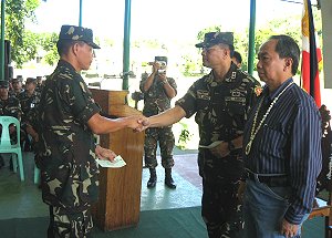 Financial assistance to soldiers killed in action photo