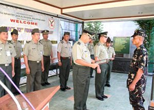 CAA Minguito received the Plaque of Merit at the 10th Infantry Division
