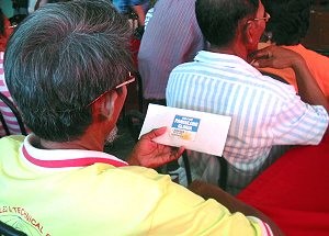 Former rebel given P20,000 cash assistance from the government
