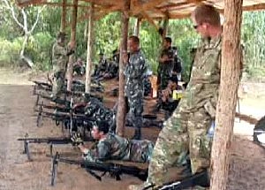 8ID men with US army during training