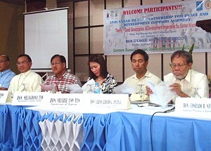 DILG secretary Jesse Robredo at the SIPPAD Assembly in Catbalogan, Samar