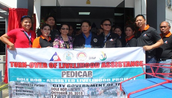 DOLE-8 livelihood grants to LGU Tacloban